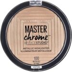 Brilla con Estilo: Descubre las Tendencias de Maquillaje con Maybelline NY Master Chrome – Polvos Iluminadores Metalizados en Tono 100 Molten Gold